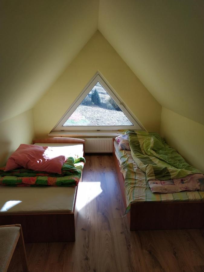 Pokoje U Bryksego Hotel Dursztyn ภายนอก รูปภาพ