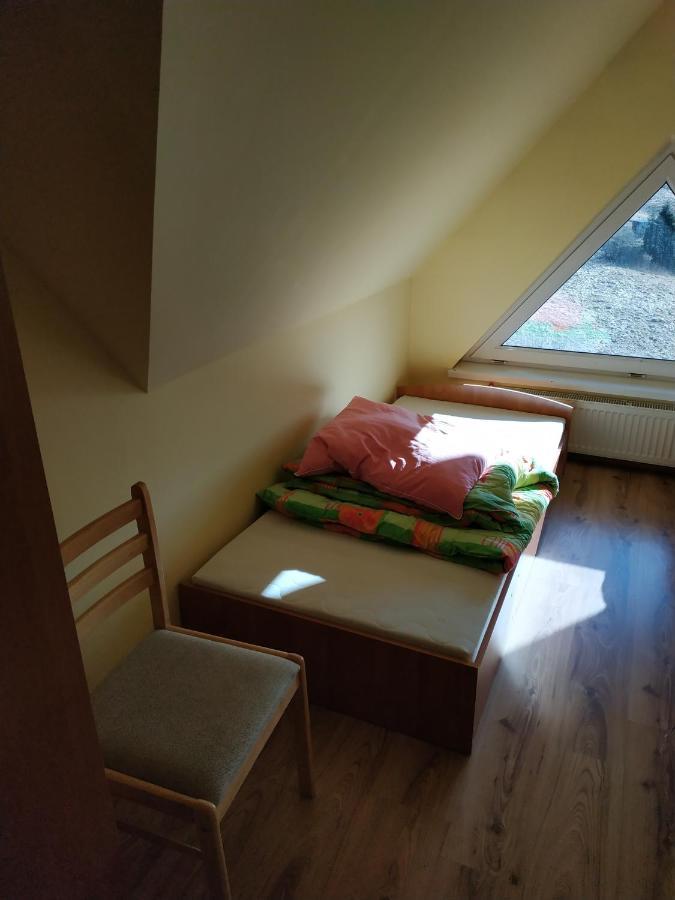 Pokoje U Bryksego Hotel Dursztyn ภายนอก รูปภาพ